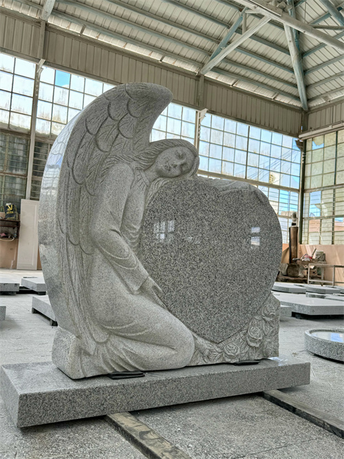 Amor monubus et crucem sepulchra mittere Romania
