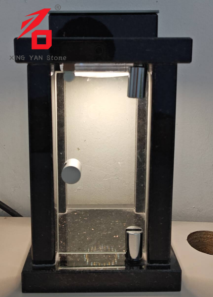 Coemeterium DUXERIT Lampas cum Solar Panel