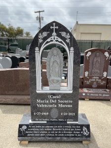 Europae-style religionis figura lapis sepulcros