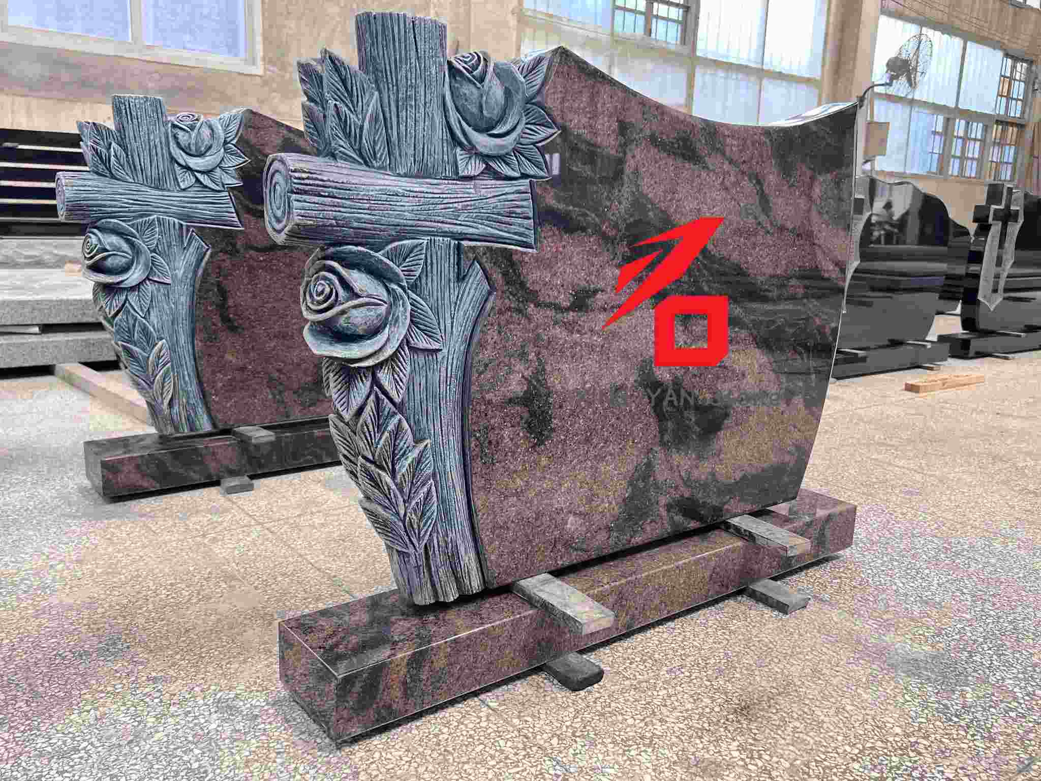 Rosa et Crucis Pattern Memorial Sepulchrum